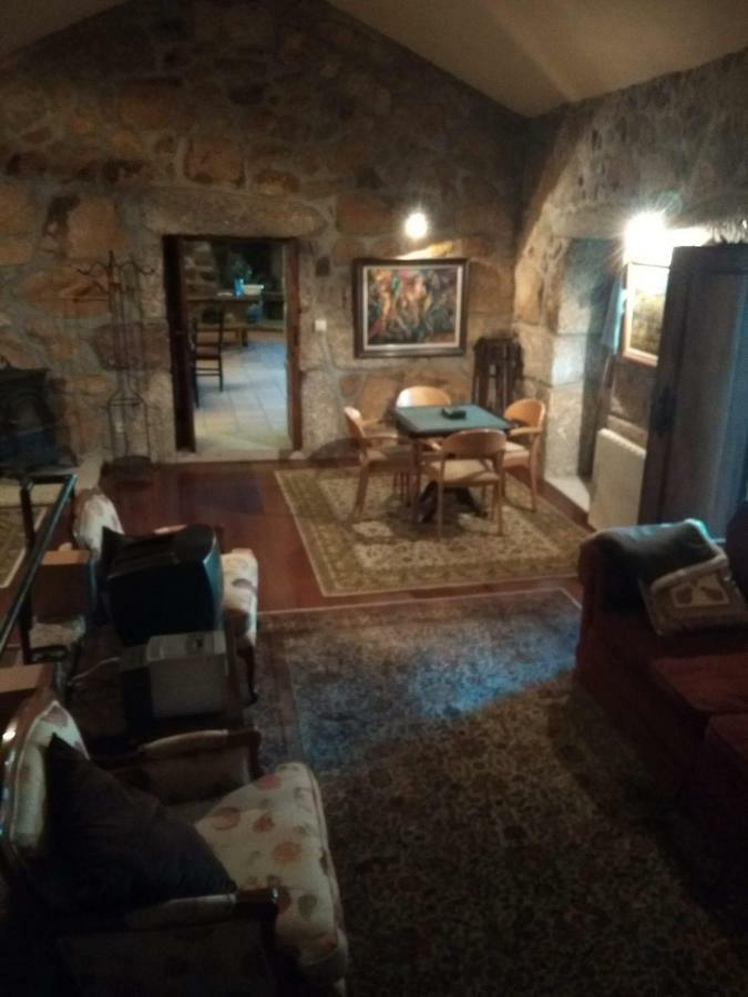 הוילה Figueiro Casa Da Costeira מראה חיצוני תמונה