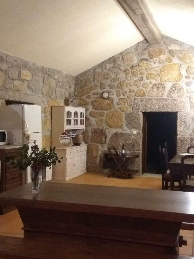 הוילה Figueiro Casa Da Costeira מראה חיצוני תמונה